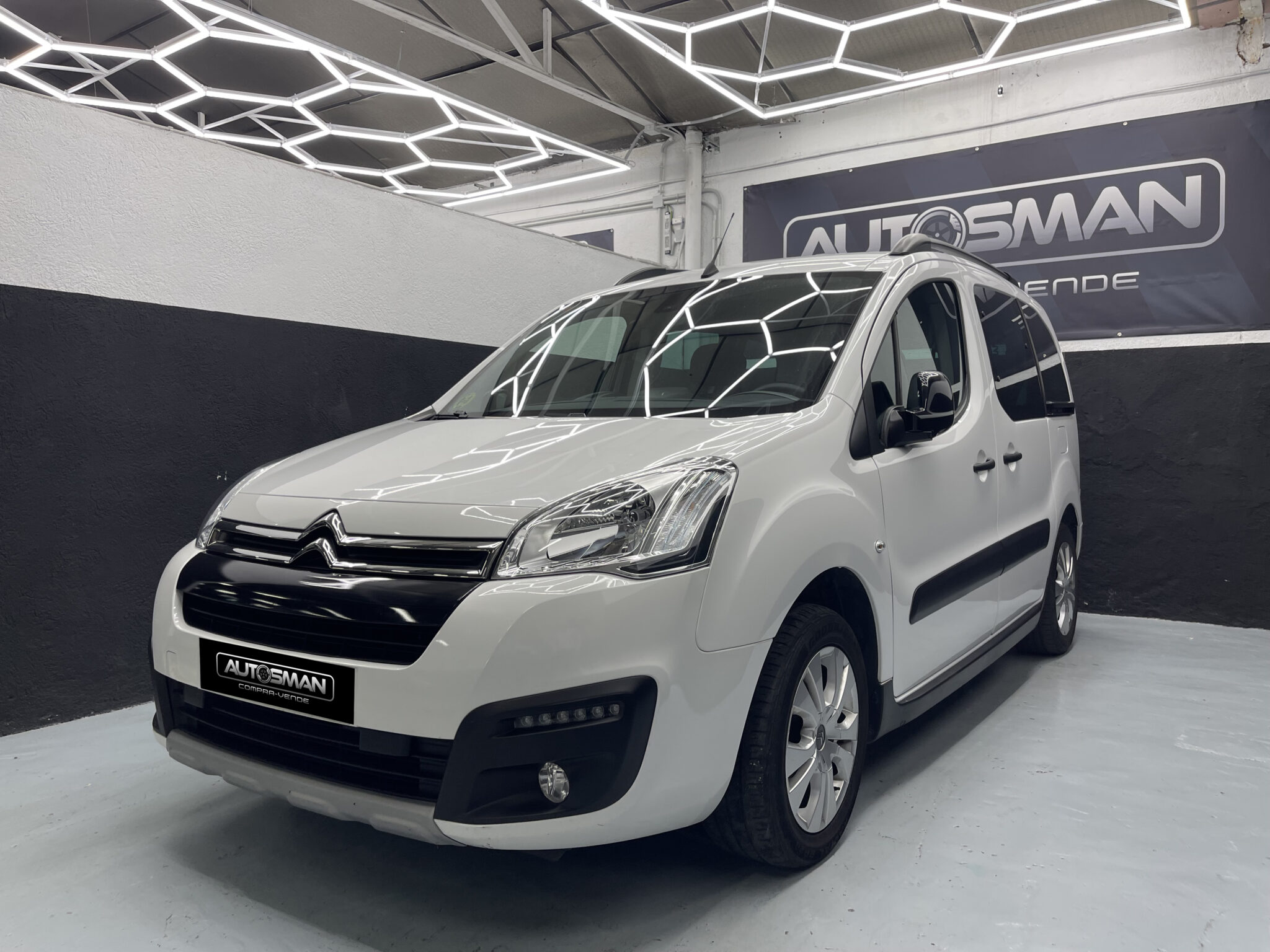CITROEN Berlingo Multispace XTR Plus BlueHDi 100