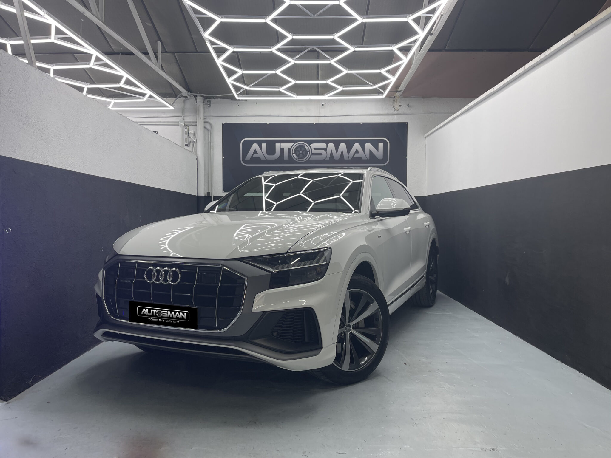 AUDI Q8 50 TDI quattro tiptronic