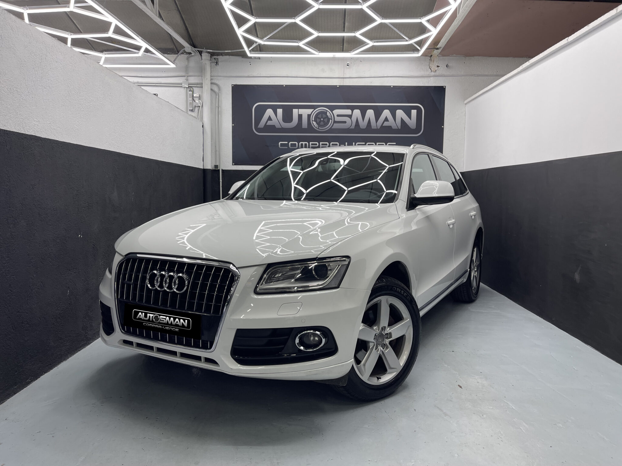 AUDI Q5 2.0 TDI quattro Ambition
