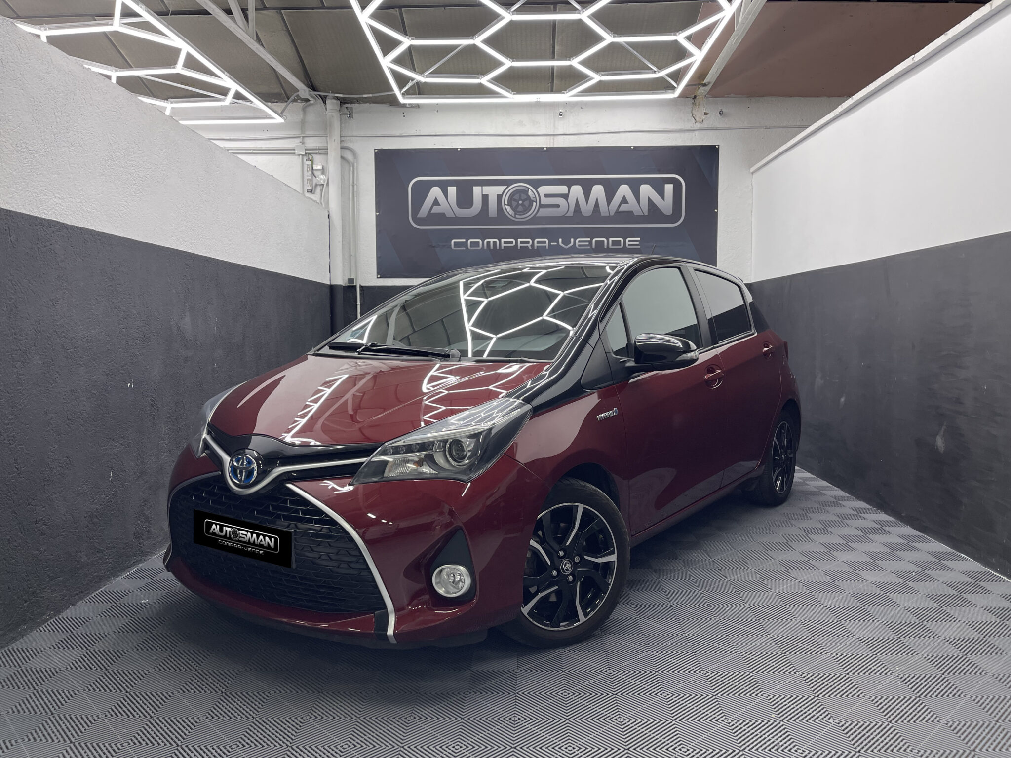 TOYOTA Yaris 1.3 100 Feel