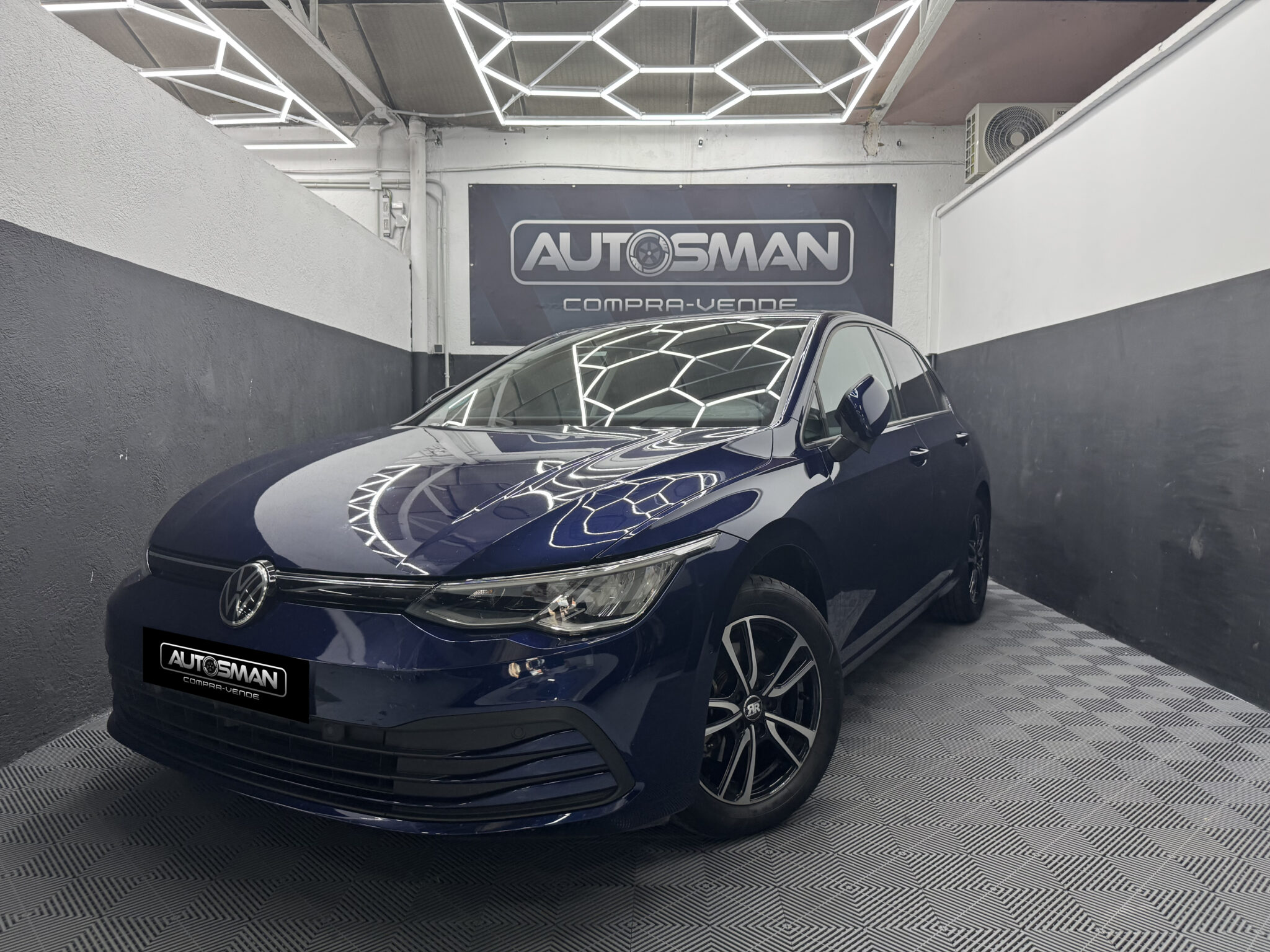 VOLKSWAGEN Golf 2.0 TDI Advance