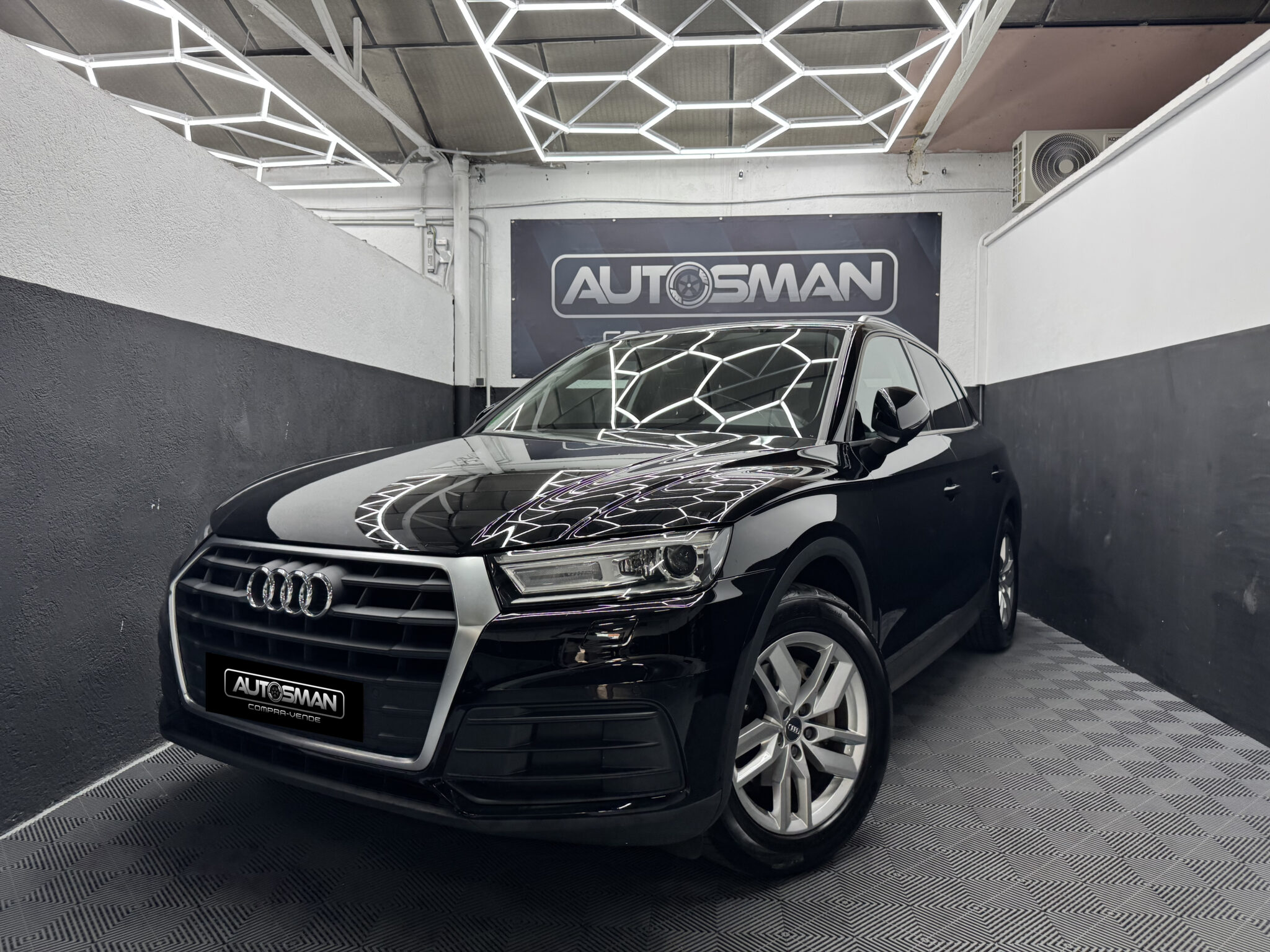 AUDI Q5 2.0 TDI