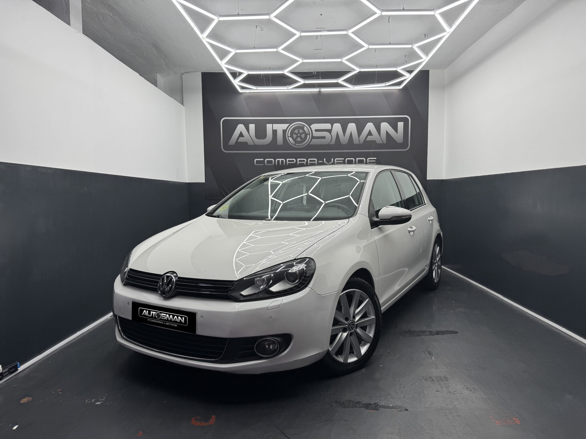 VOLKSWAGEN Golf 1.6 TDI DPF Sport